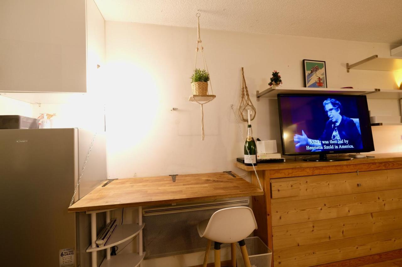 Cozy Chamonix Ski Studio With Mountain Views Εξωτερικό φωτογραφία
